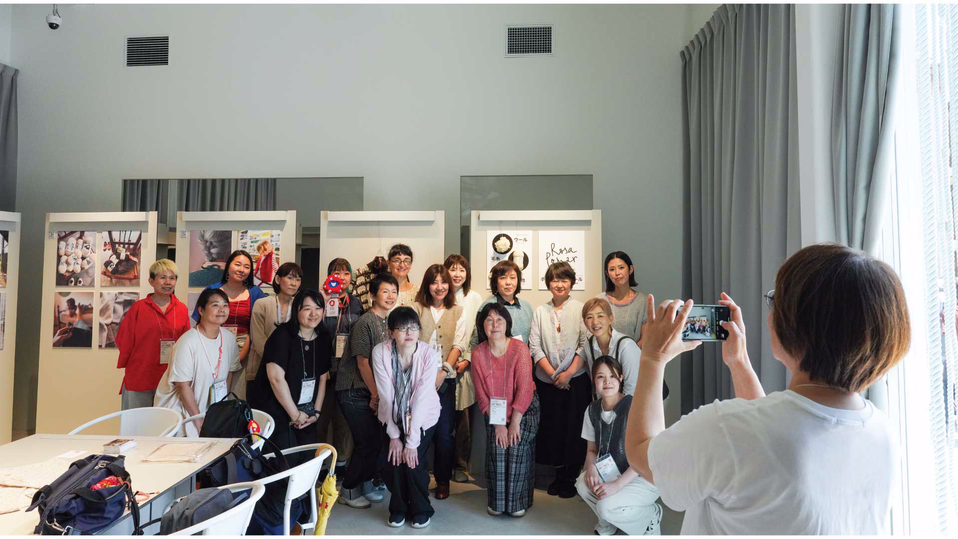Rosa Pomar takes knitting and spinning to Japan